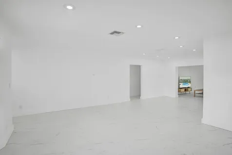 2030 N 54th Avenue Hollywood FL 33021