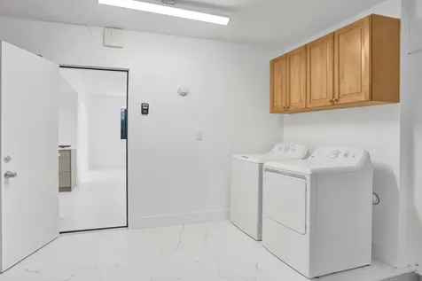 2030 N 54th Avenue Hollywood FL 33021