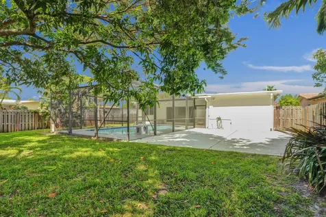 2030 N 54th Avenue Hollywood FL 33021