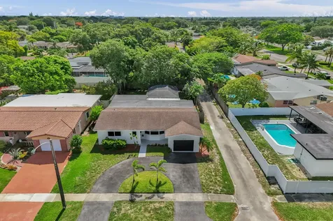 2030 N 54th Avenue Hollywood FL 33021