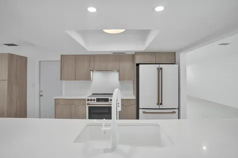 2030 N 54th Avenue Hollywood FL 33021