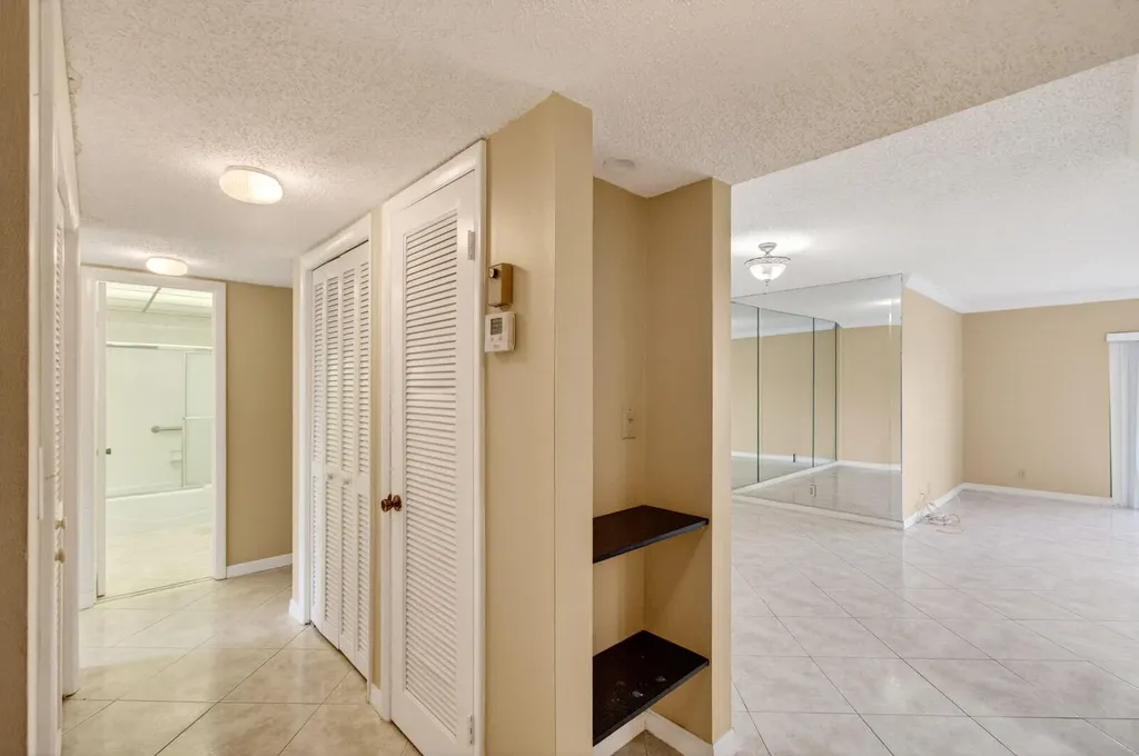 3951 NE 19th Road Pompano Beach FL 33064