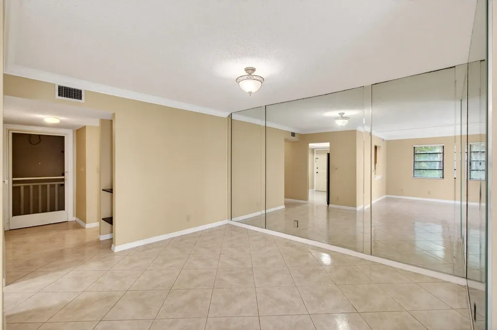 3951 NE 19th Road Pompano Beach FL 33064