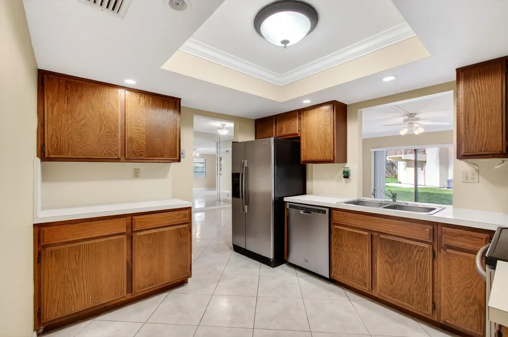 3951 NE 19th Road Pompano Beach FL 33064
