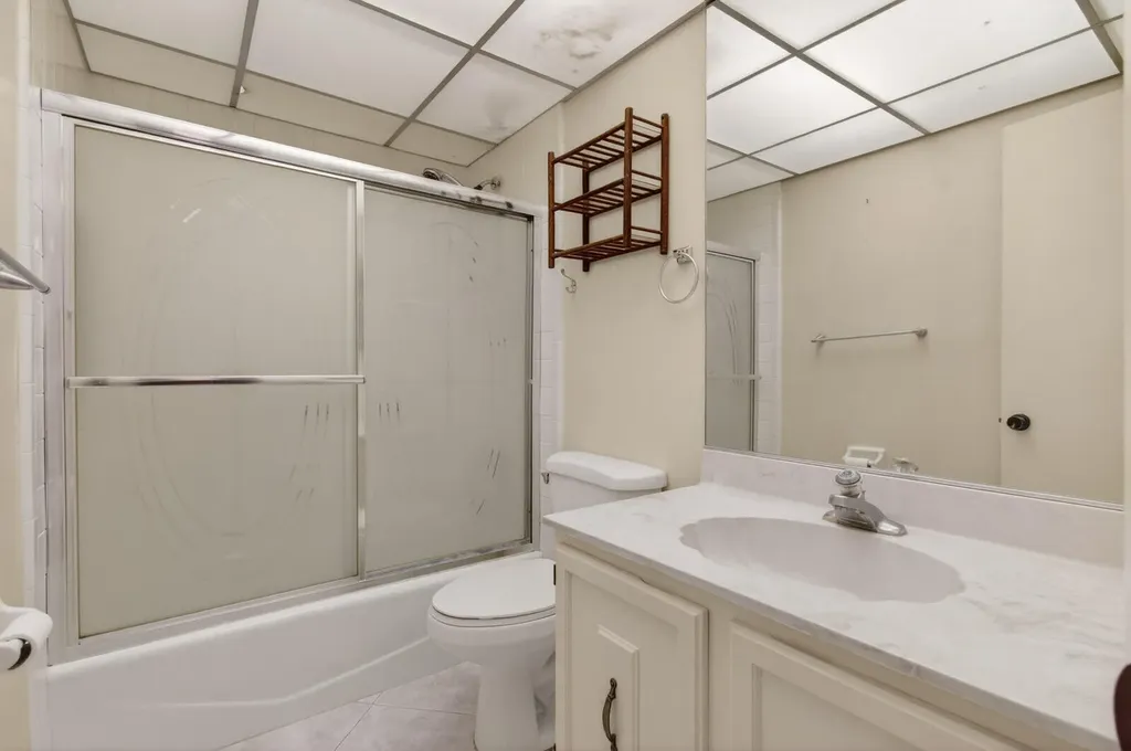 3951 NE 19th Road Pompano Beach FL 33064