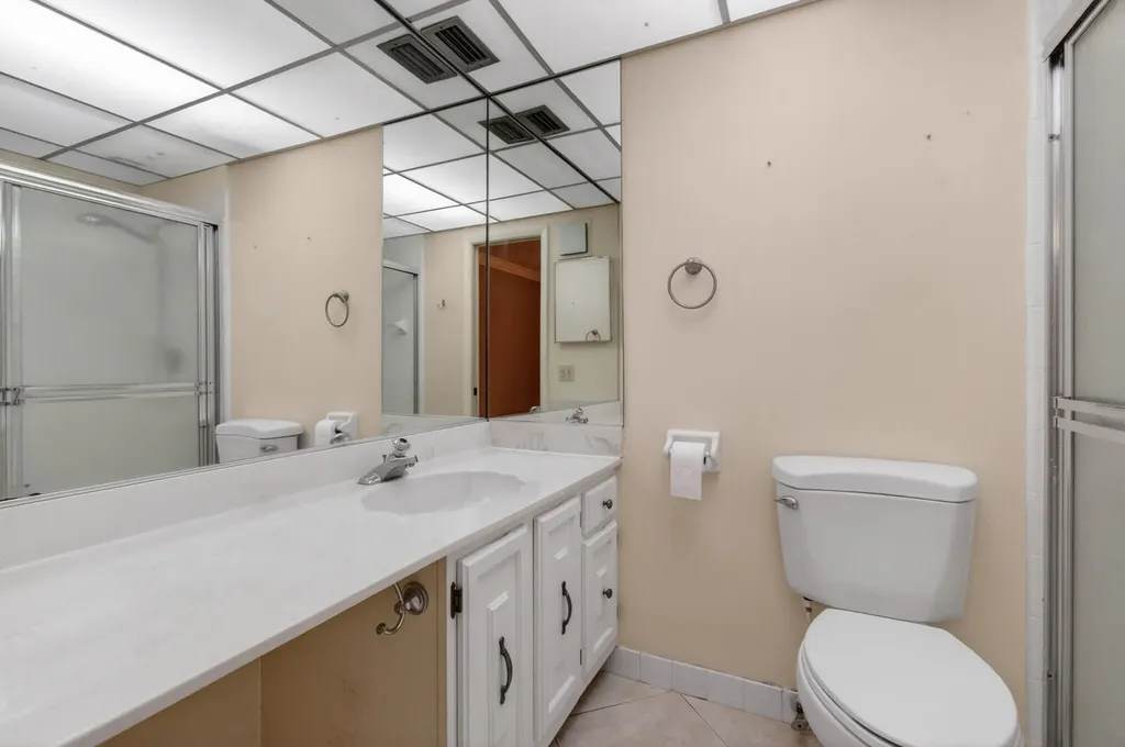 3951 NE 19th Road Pompano Beach FL 33064