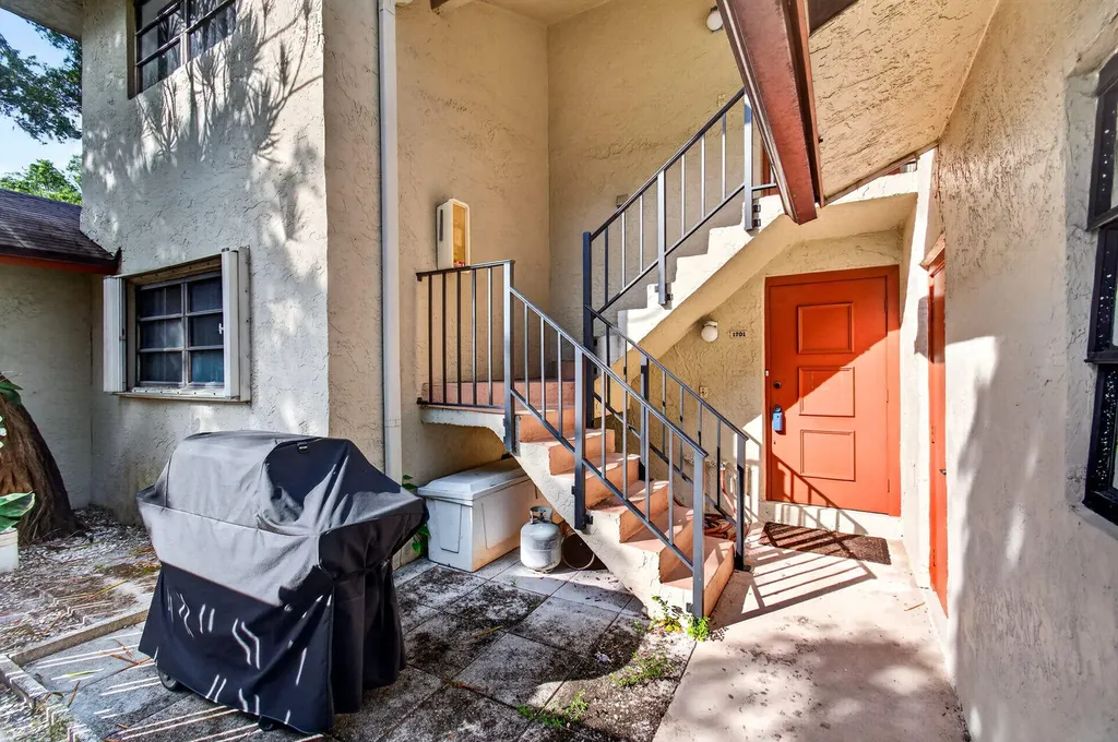 3951 NE 19th Road Pompano Beach FL 33064