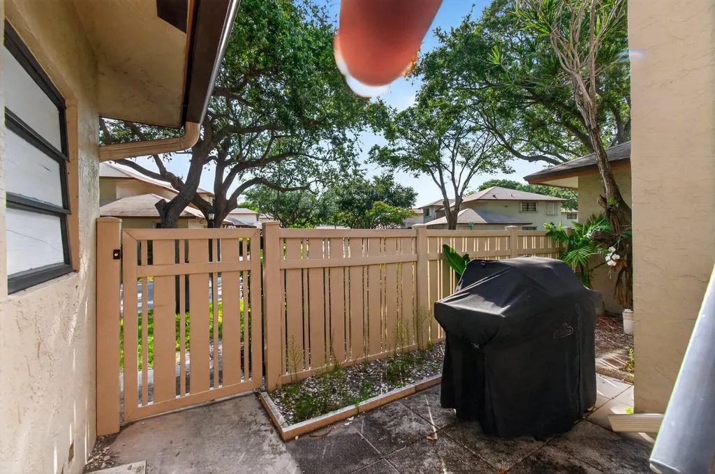 3951 NE 19th Road Pompano Beach FL 33064