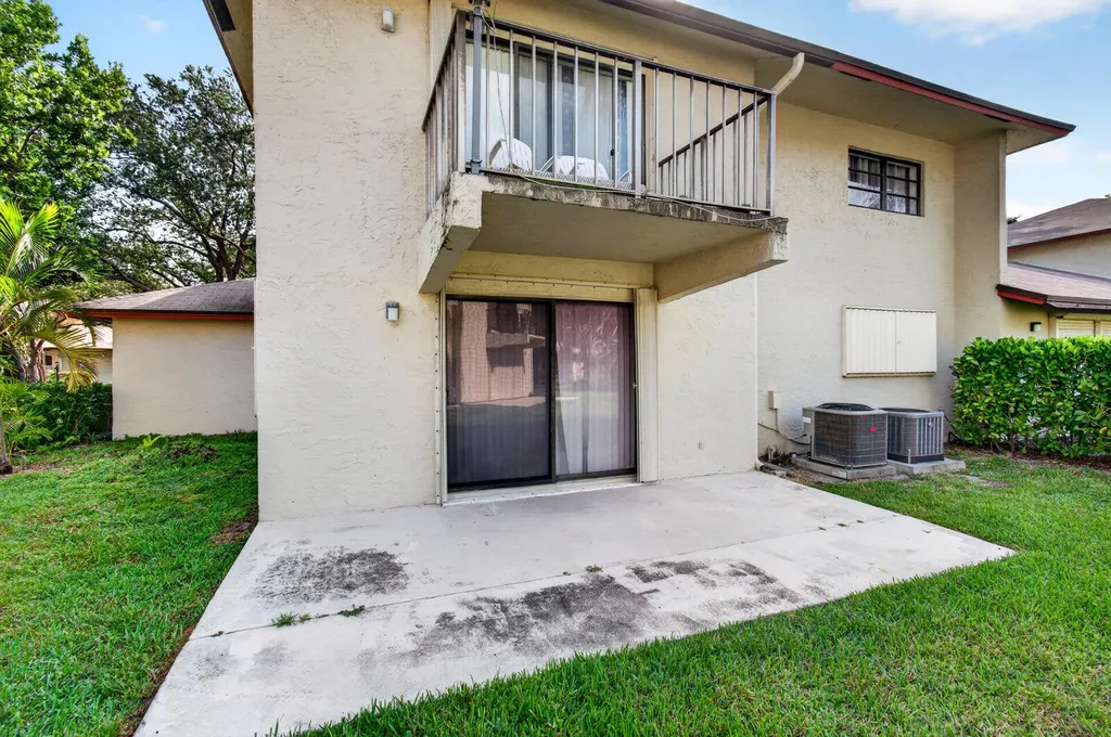 3951 NE 19th Road Pompano Beach FL 33064