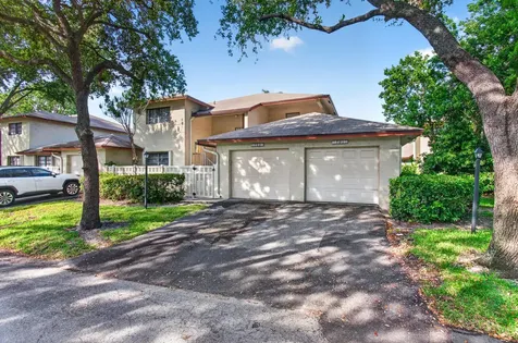 3951 NE 19th Road Pompano Beach FL 33064