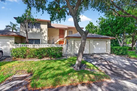 3951 NE 19th Road Pompano Beach FL 33064