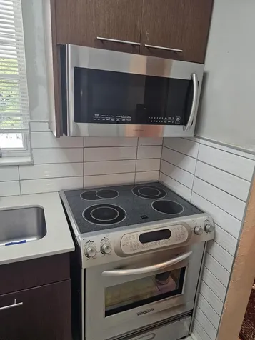 2475 W Golf Boulevard Pompano Beach FL 33064
