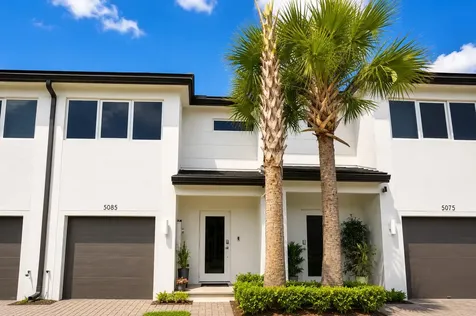 5085 SW 37th Street West Park FL 33023