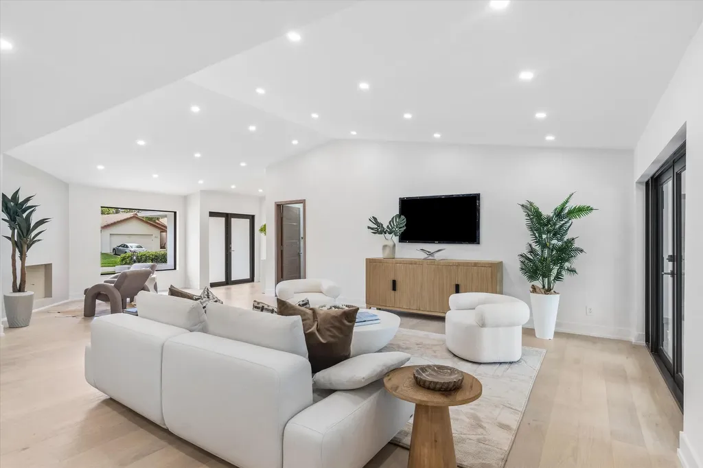2413 NW 26th Street Boca Raton FL 33431