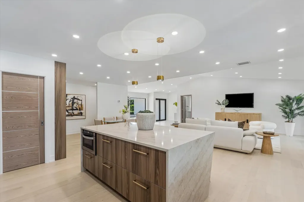 2413 NW 26th Street Boca Raton FL 33431