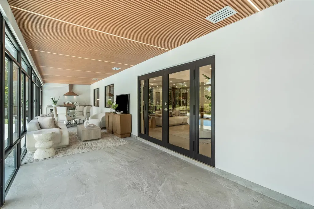 2413 NW 26th Street Boca Raton FL 33431
