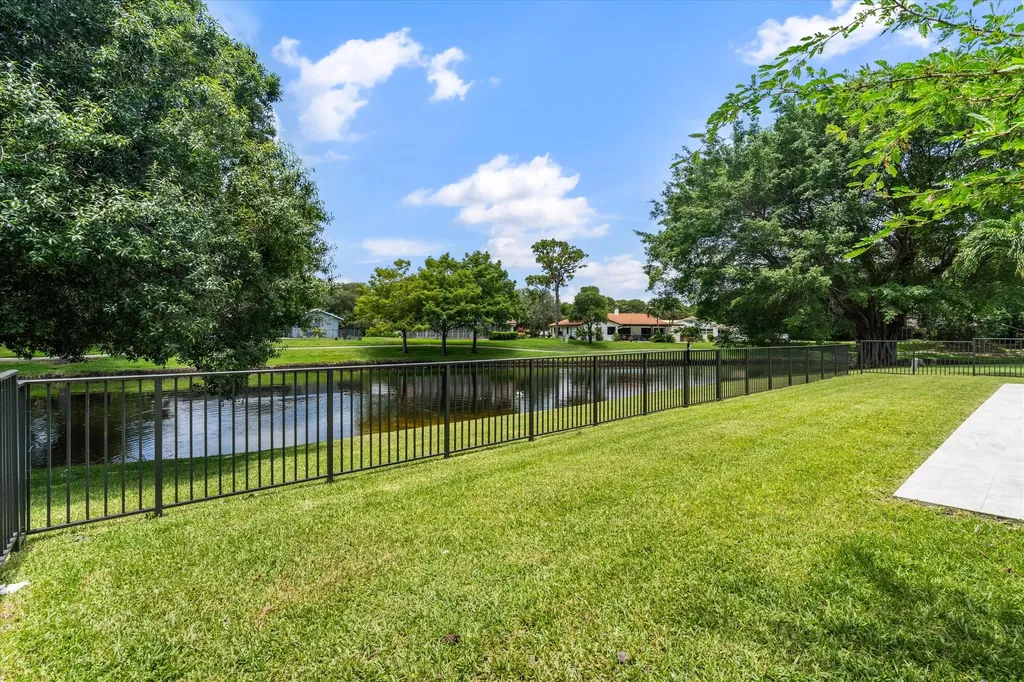 2413 NW 26th Street Boca Raton FL 33431