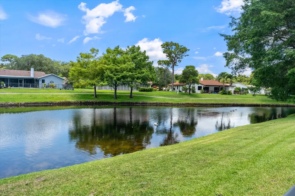2413 NW 26th Street Boca Raton FL 33431