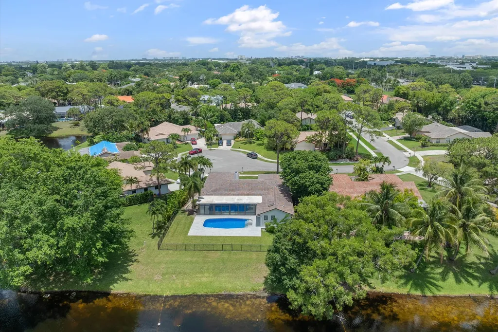 2413 NW 26th Street Boca Raton FL 33431