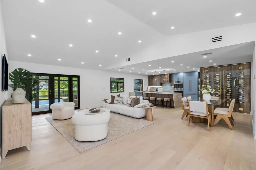 2413 NW 26th Street Boca Raton FL 33431