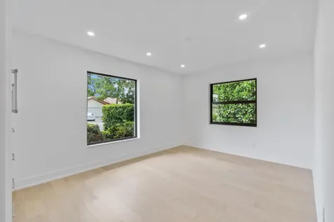 2413 NW 26th Street Boca Raton FL 33431