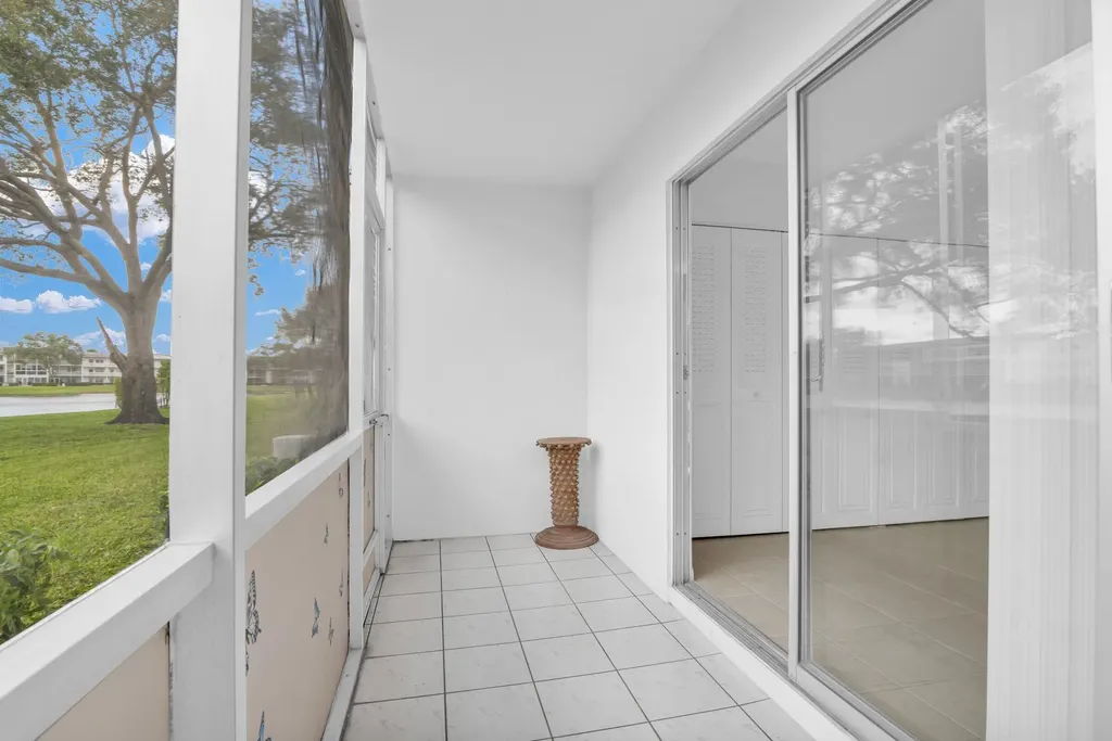 175 Fanshaw E Boca Raton FL 33434