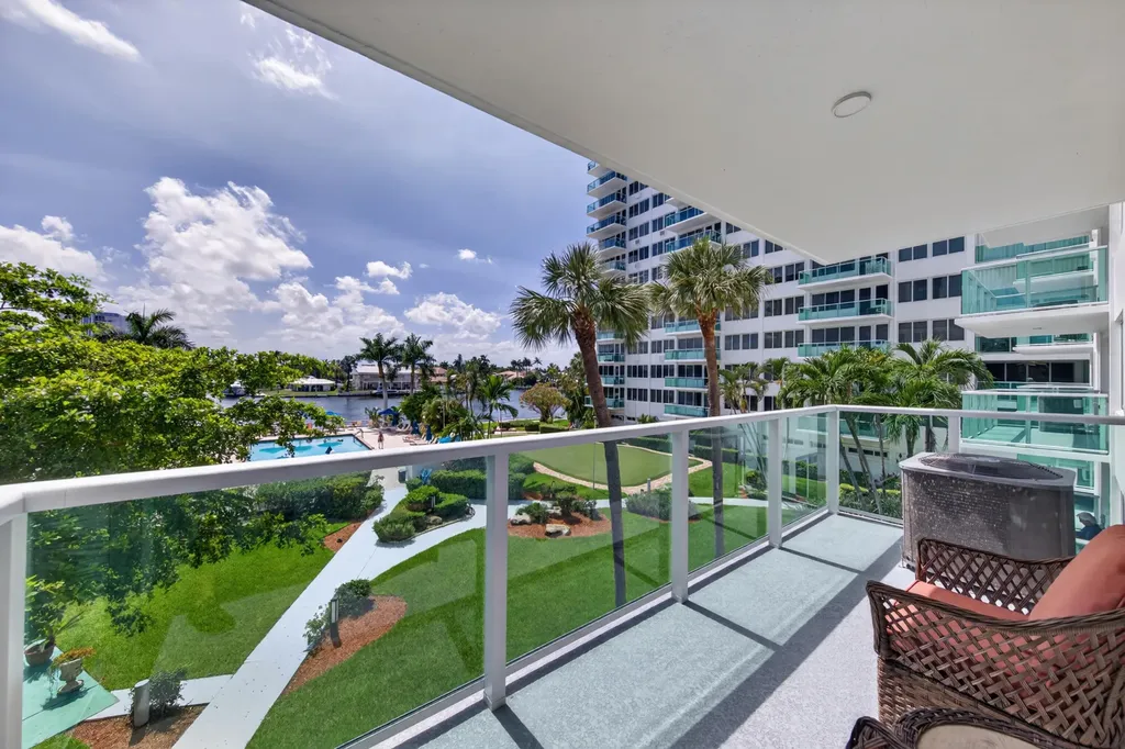 3233 NE 34th Street Fort Lauderdale FL 33308
