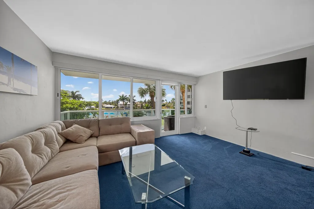 3233 NE 34th Street Fort Lauderdale FL 33308