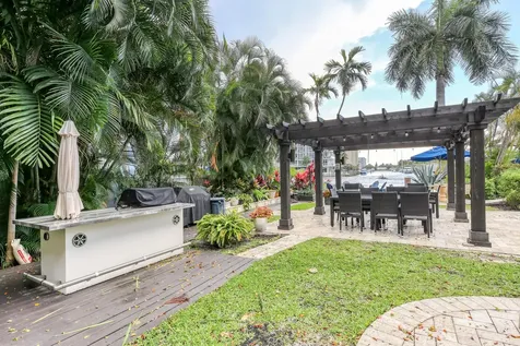 3233 NE 34th Street Fort Lauderdale FL 33308