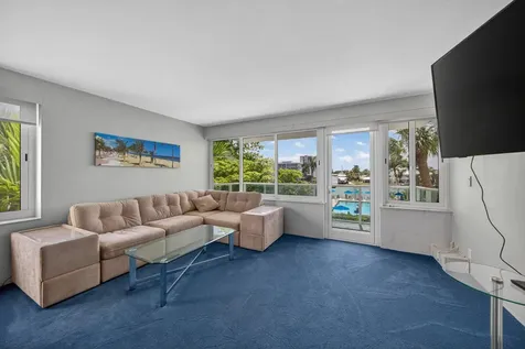 3233 NE 34th Street Fort Lauderdale FL 33308