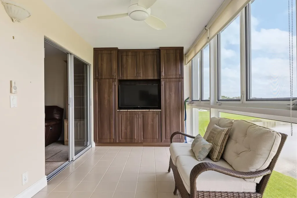 4037 Ainslie C Boca Raton FL 33434