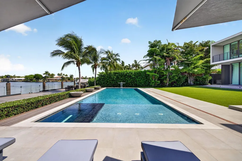 1529 Middle River Drive Fort Lauderdale FL 33304