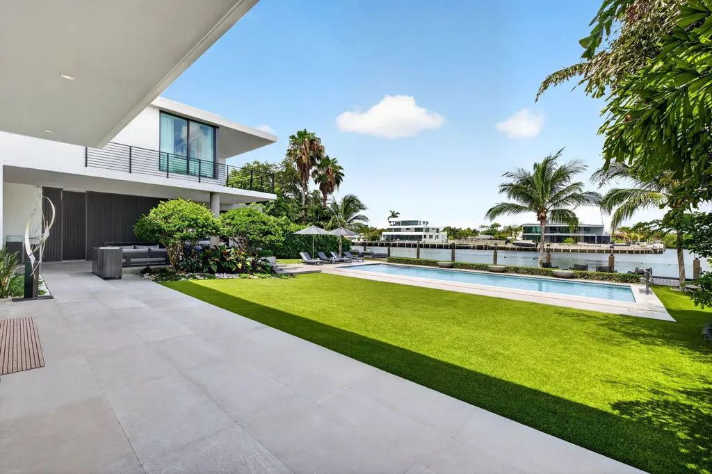 1529 Middle River Drive Fort Lauderdale FL 33304