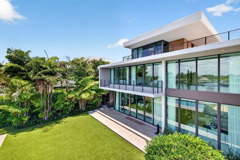1529 Middle River Drive Fort Lauderdale FL 33304