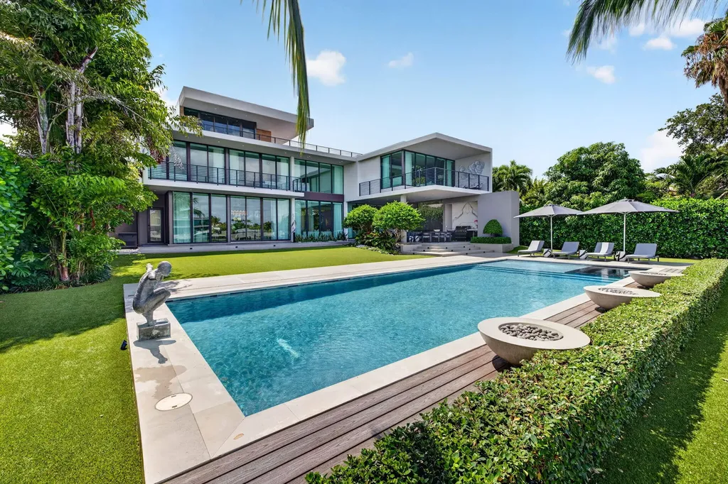 1529 Middle River Drive Fort Lauderdale FL 33304