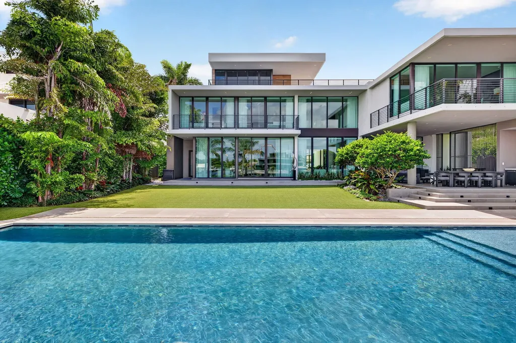 1529 Middle River Drive Fort Lauderdale FL 33304
