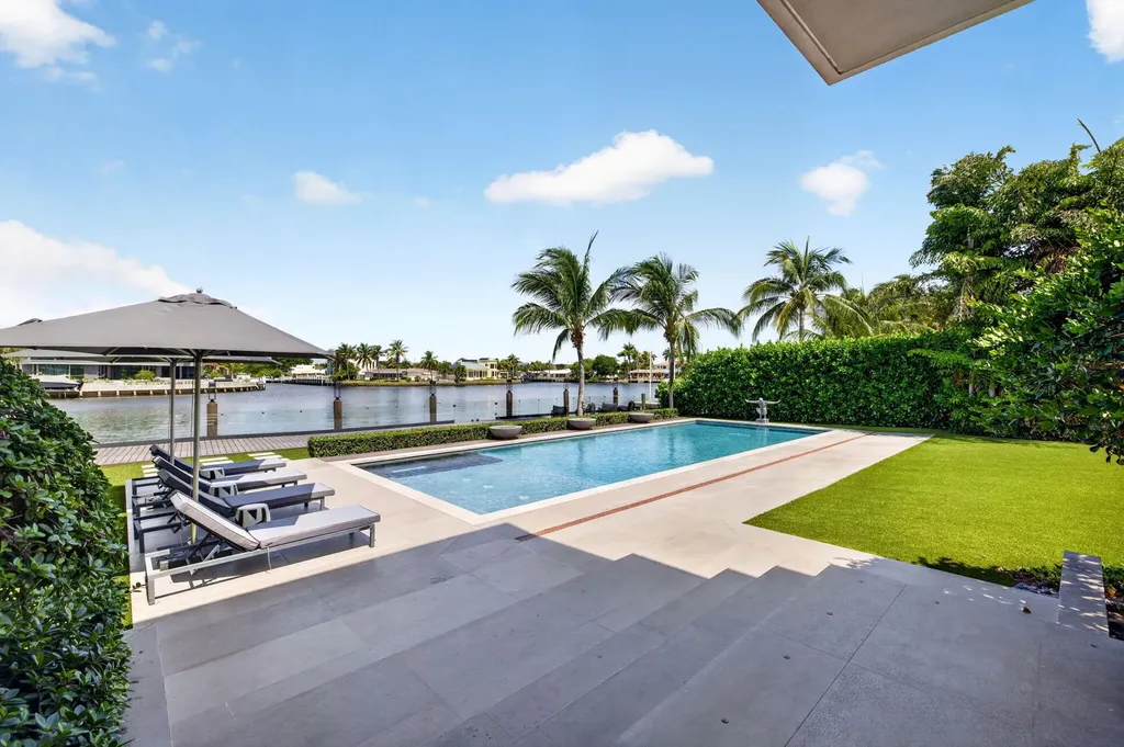 1529 Middle River Drive Fort Lauderdale FL 33304