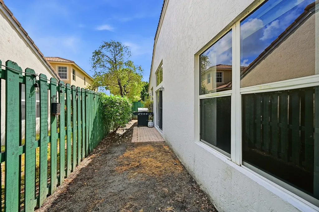 1852 Capeside Circle Wellington FL 33414