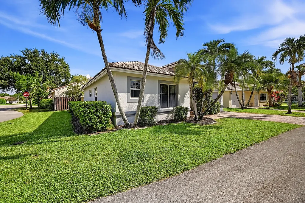1852 Capeside Circle Wellington FL 33414