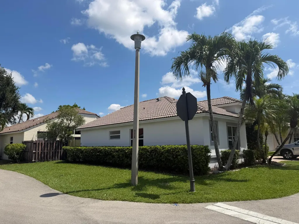 1852 Capeside Circle Wellington FL 33414