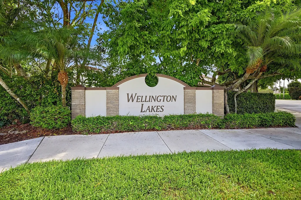 1852 Capeside Circle Wellington FL 33414