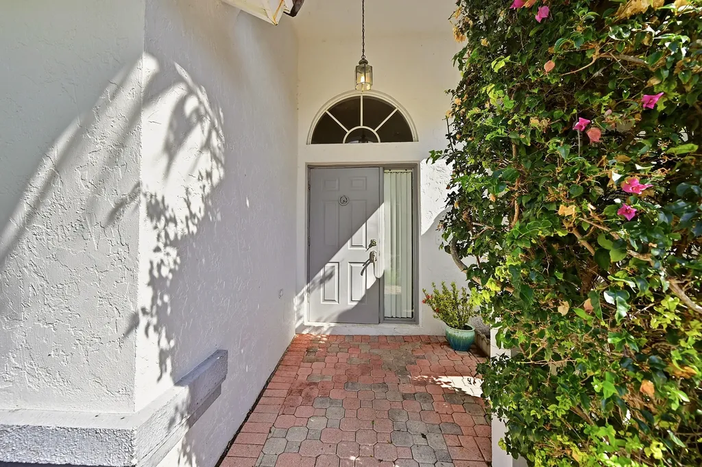 1852 Capeside Circle Wellington FL 33414