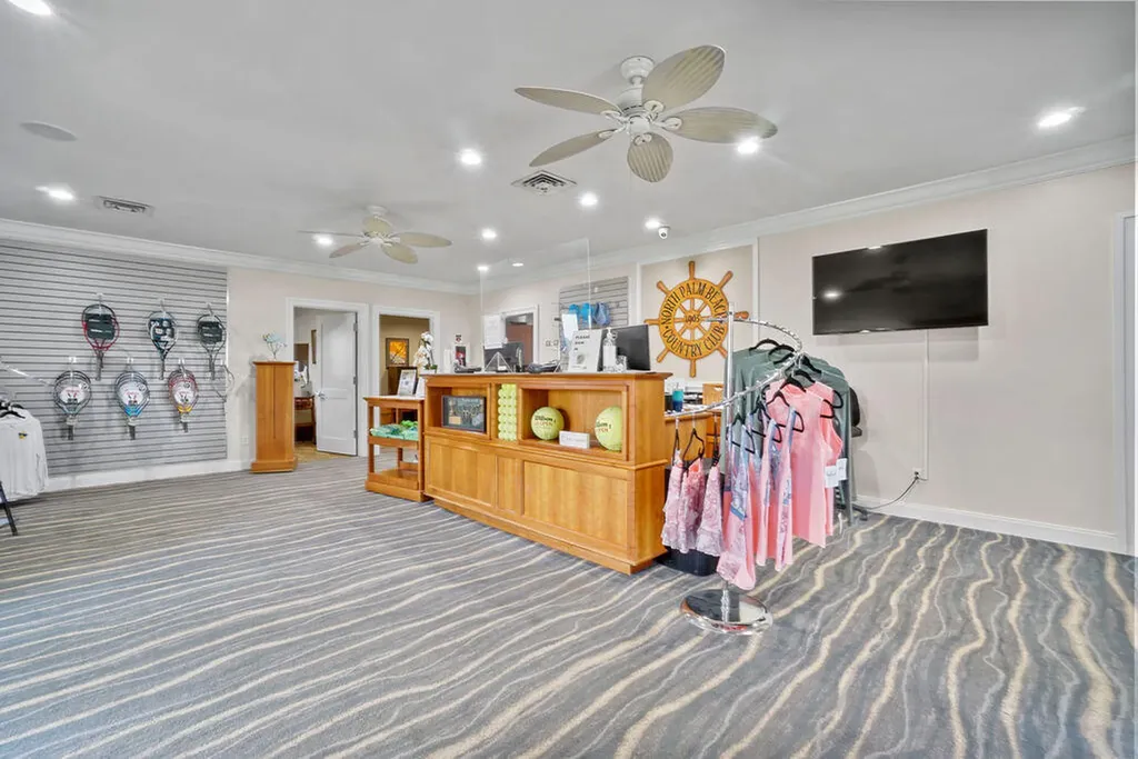 717 Robin Way North Palm Beach FL 33408