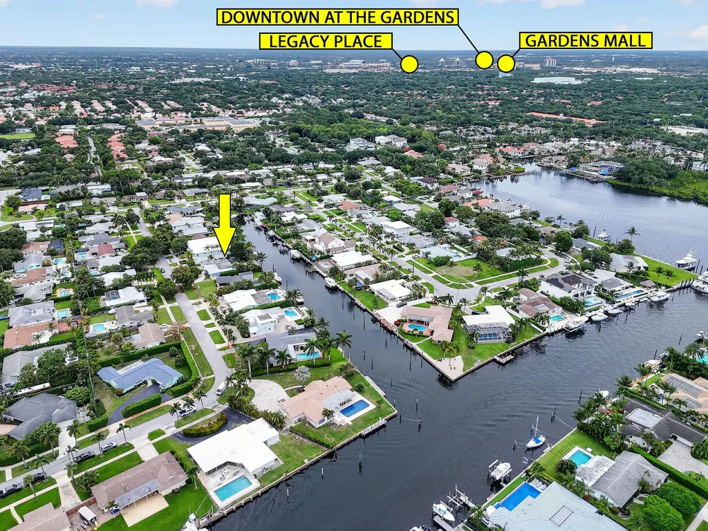 717 Robin Way North Palm Beach FL 33408