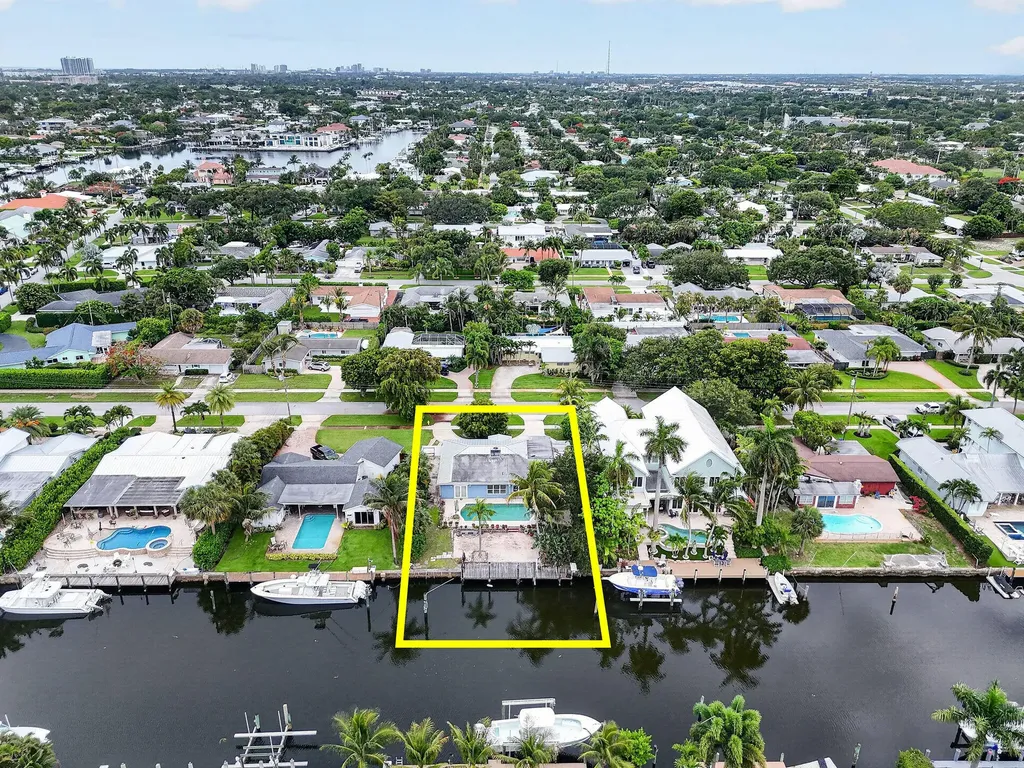 717 Robin Way North Palm Beach FL 33408