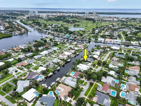 717 Robin Way North Palm Beach FL 33408