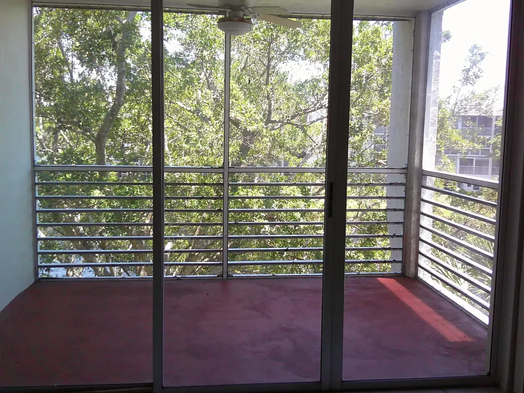 9420 Poinciana Place Davie FL 33324