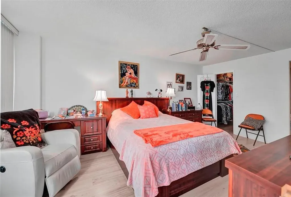 18031 Biscayne Boulevard Aventura FL 33160