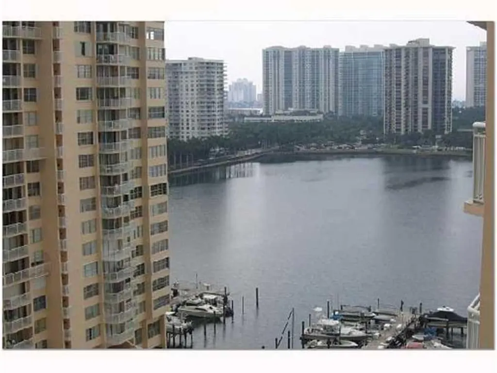 18031 Biscayne Boulevard Aventura FL 33160