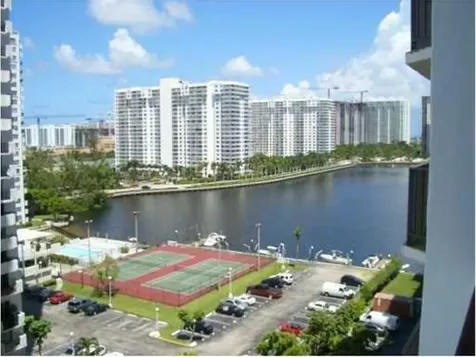 18031 Biscayne Boulevard Aventura FL 33160